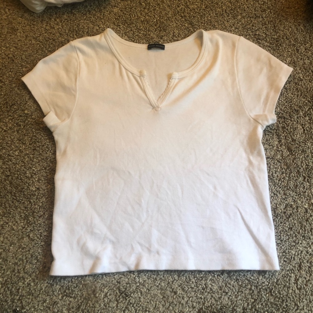 white brandy melville crop top